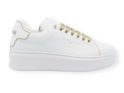 gaelle sneaker bianco con logo oro gacaw00014