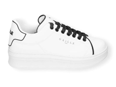 gaelle sneaker bianco con logo nero gacaw00014