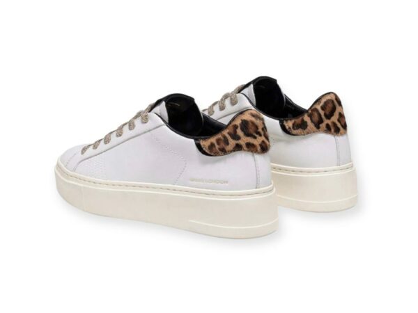 crime london 22554aa5.10 weightless low top white animalier