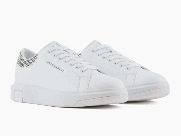 armani exchange sneakers uomo bianco con retro logato xux123xv761k488