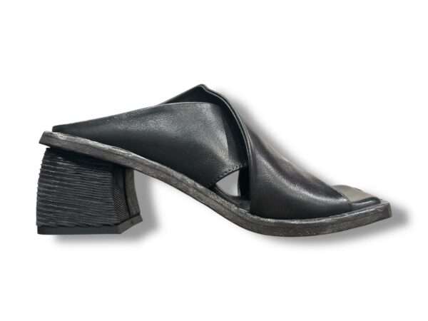 history ciabatta incrocio con tacco in suave nero noa 13