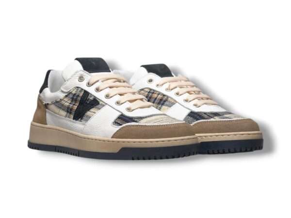 v2 brand sneaker uomo college bicolor ble e sabbia con inserti in tessuto v2 sucolbicbl1