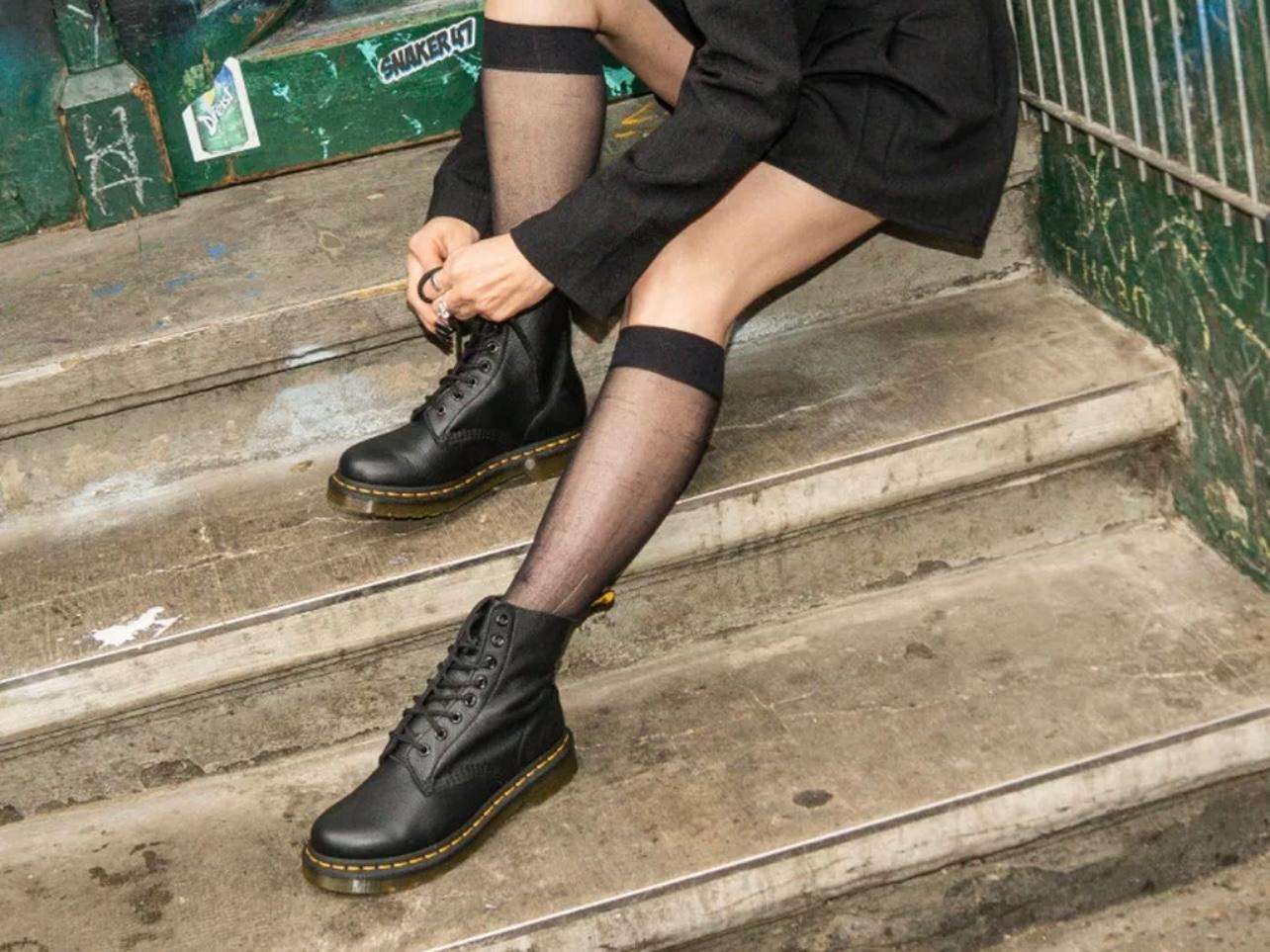 drmartens anfibio boots donna 1460 in pelle virginia nero 13512006 1 drmartens anfibio boots 1460 in pelle virginia nero 13512006