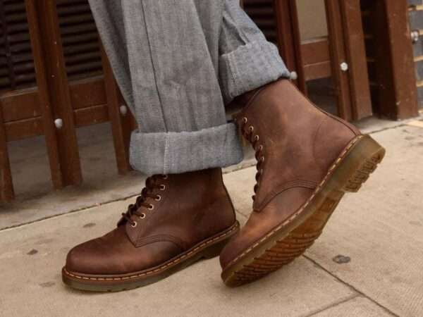 drmartens anfibio boots 1460 in pelle crazy horse dark brown 11822203