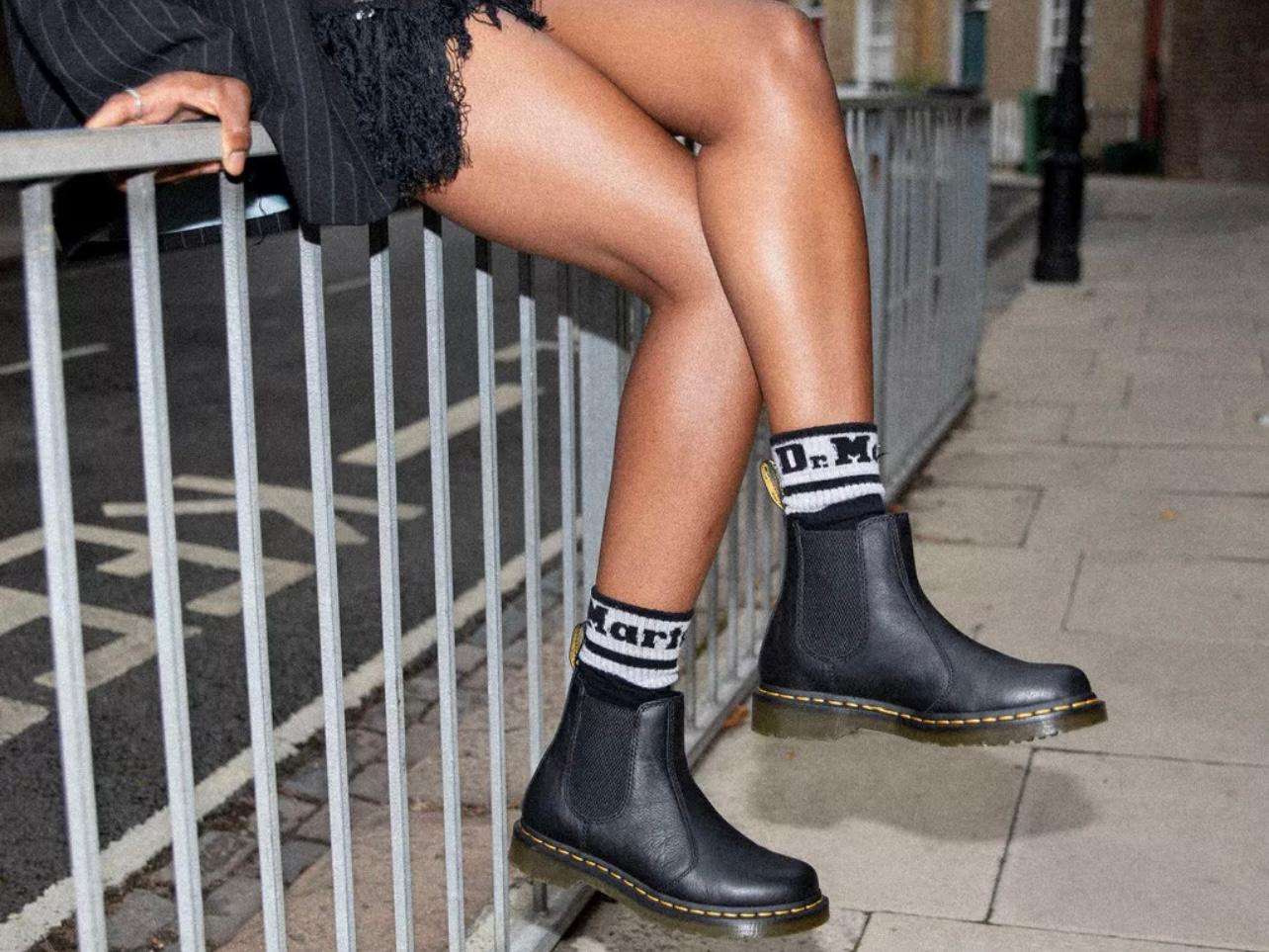 drmartens stivaletti chelsea donna 2976 in pelle virginia nero 30698001 0 drmartens stivaletti chelsea 2976 in pelle virginia nero 30698001