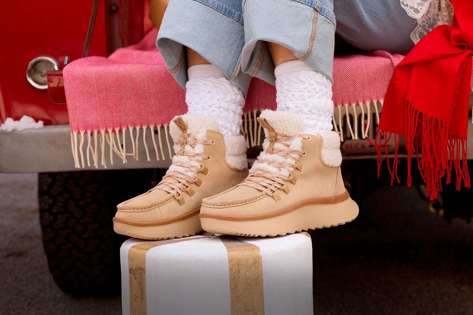 hey dude scarponcino donna wendy peak apres suede cozstit tan 44367-265 3 hey dude scarponcino donna wendy peak apres suede cozstit tan 44367-265